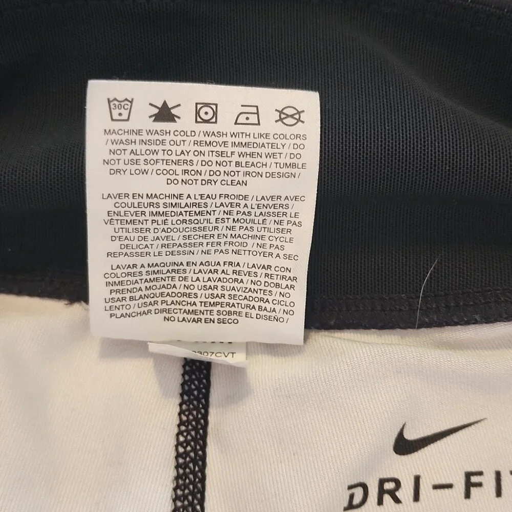 Nike Dri-FIT workout leggings size small